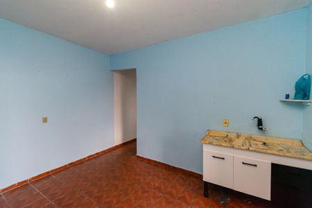 Cozinha de casa para alugar com 1 quarto, 51m² em Parque dos Bancarios, São Paulo