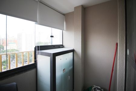 Apartamento à venda com 27m², 1 quarto e sem vaga Apartamento à venda com 27m², 1 quarto e sem vagaVaranda