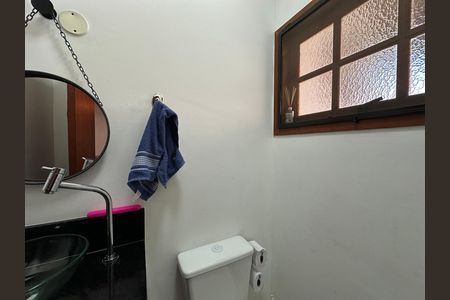 Casa de condomínio à venda com 71m², 2 quartos e 1 vaga Casa de condomínio à venda com 71m², 2 quartos e 1 vagaLavabo