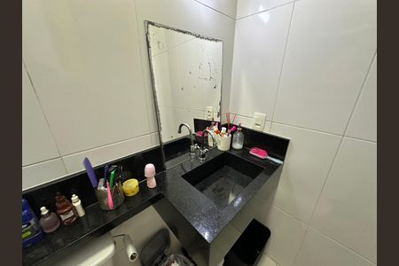 Casa de condomínio à venda com 71m², 2 quartos e 1 vaga Casa de condomínio à venda com 71m², 2 quartos e 1 vagaBanheiro da Suíte