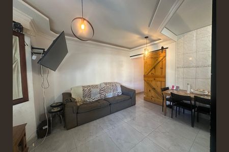 Casa de condomínio à venda com 71m², 2 quartos e 1 vaga Casa de condomínio à venda com 71m², 2 quartos e 1 vagaSala