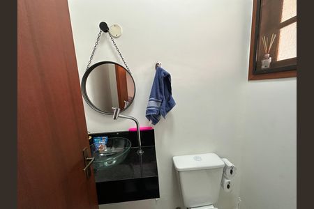 Casa de condomínio à venda com 71m², 2 quartos e 1 vaga Casa de condomínio à venda com 71m², 2 quartos e 1 vagaLavabo
