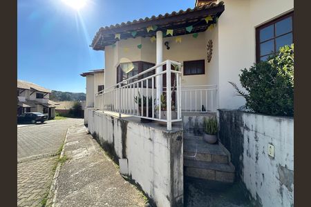 Casa de condomínio à venda com 71m², 2 quartos e 1 vaga Casa de condomínio à venda com 71m², 2 quartos e 1 vagaFachada