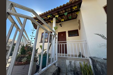 Casa de condomínio à venda com 71m², 2 quartos e 1 vaga Casa de condomínio à venda com 71m², 2 quartos e 1 vagaFachada