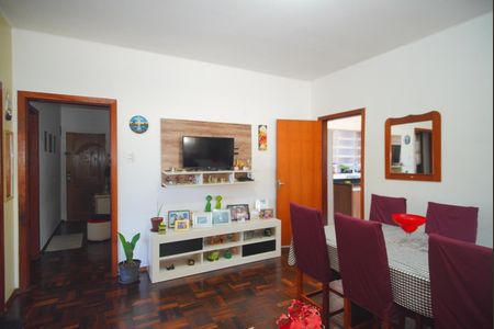 Sala de apartamento à venda com 3 quartos, 97m² em Navegantes, Porto Alegre