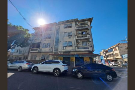 Apartamento à venda com 97m², 3 quartos e sem vagaFachada com Placa