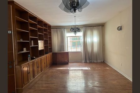 Casa à venda com 3 quartos, 175m² em Parque Jabaquara, São Paulo