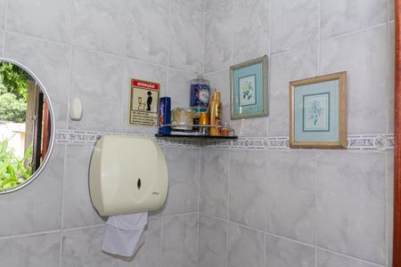 Casa para alugar com 900m², 6 quartos e 5 vagasBanheiro 2