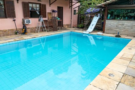 Casa para alugar com 900m², 6 quartos e 5 vagasPiscina