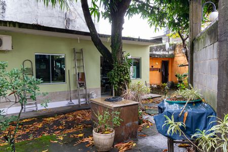 Casa para alugar com 900m², 6 quartos e 5 vagasQuintal