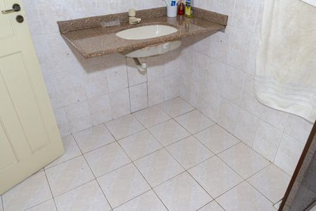 Casa para alugar com 900m², 6 quartos e 5 vagasBanheiro 4