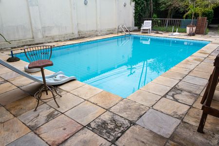 Casa para alugar com 900m², 6 quartos e 5 vagasPiscina