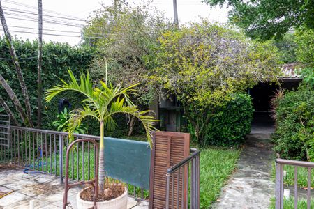 Casa para alugar com 900m², 6 quartos e 5 vagasQuintal