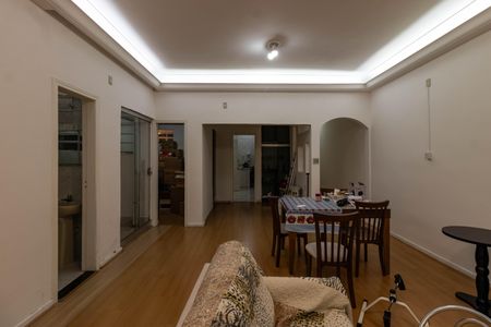 Apartamento à venda com 140m², 4 quartos e sem vaga Apartamento à venda com 140m², 4 quartos e sem vagaSala