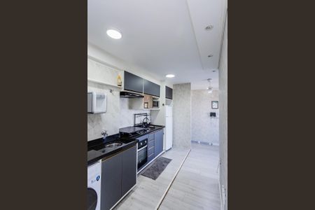 Apartamento para alugar com 40m², 2 quartos e 1 vagaSala, cozinha e área de serviço