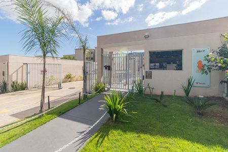 Apartamento para alugar com 41m², 2 quartos e 1 vaga Apartamento para alugar com 41m², 2 quartos e 1 vagaFachada