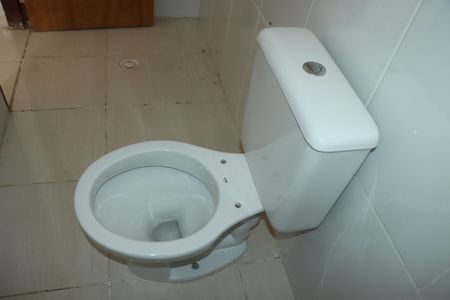 Casa de condomínio para alugar com 77m², 3 quartos e 2 vagasBanheiro