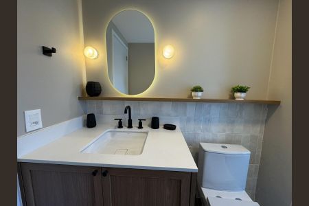 Apartamento à venda com 100m², 3 quartos e 2 vagas Apartamento à venda com 100m², 3 quartos e 2 vagasBanheiro