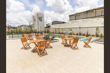 Apartamento para alugar com 37m², 2 quartos e sem vaga Apartamento para alugar com 37m², 2 quartos e sem vagaÁrea comum - Piscina