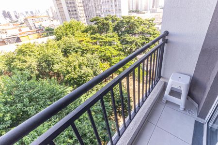 Apartamento para alugar com 37m², 2 quartos e sem vaga Apartamento para alugar com 37m², 2 quartos e sem vagaVaranda