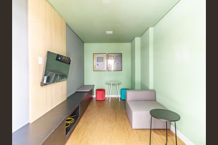 Apartamento para alugar com 37m², 2 quartos e sem vaga Apartamento para alugar com 37m², 2 quartos e sem vagaÁrea comum - Salão de jogos