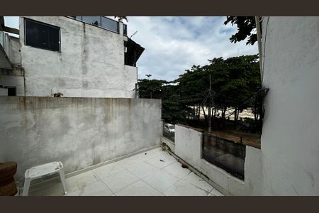 Apartamento para alugar com 80m², 1 quarto e sem vagaVaranda