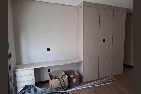 Foto 01 de casa de condomínio à venda com 3 quartos, 210m² em Swiss Park, Campinas