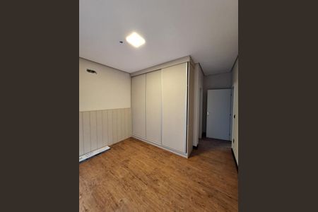 Foto 01 de casa de condomínio à venda com 3 quartos, 210m² em Swiss Park, Campinas