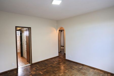 Sala de apartamento para alugar com 2 quartos, 97m² em São Pedro, Belo Horizonte