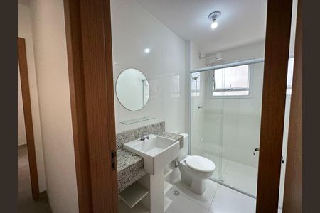Apartamento para alugar com 72m², 2 quartos e 1 vagaBanheiro Corredor