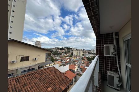 Apartamento para alugar com 72m², 2 quartos e 1 vagaVista da Sacada