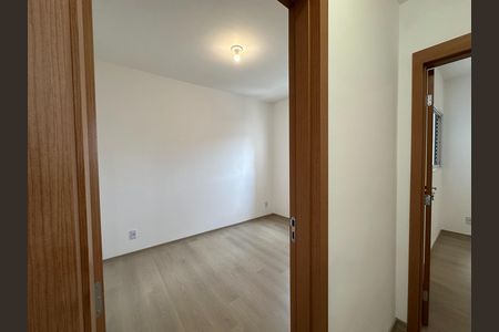 Apartamento para alugar com 72m², 2 quartos e 1 vagaQuarto 1