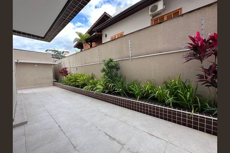 Apartamento para alugar com 72m², 2 quartos e 1 vagaÁrea comum