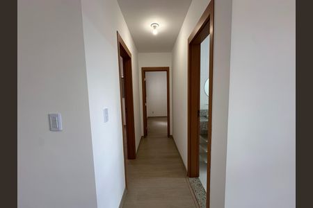 Apartamento para alugar com 72m², 2 quartos e 1 vagaCorredor