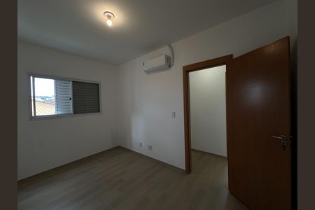 Quarto 1 de apartamento para alugar com 2 quartos, 72m² em Vila Formosa, Jacareí