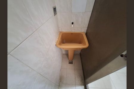 Banheiro  de kitnet/studio à venda com 1 quarto, 28m² em Centro, Rio de Janeiro