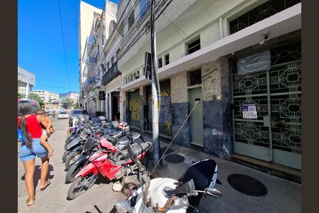 Studio à venda com 28m², 1 quarto e sem vagaFachada 
