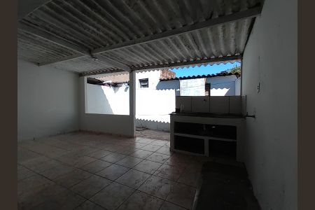Cozinha de casa para alugar com 3 quartos, 120m² em São Jorge, Uberlândia