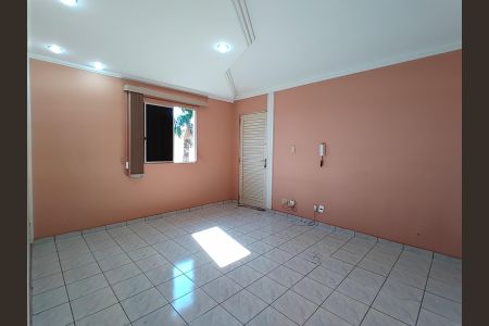 Sala de apartamento para alugar com 3 quartos, 68m² em Chácaras Tubalina e Quartel, Uberlândia