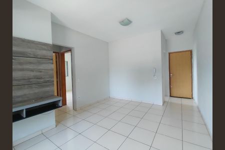 Sala de apartamento para alugar com 2 quartos, 48m² em Chácaras Tubalina e Quartel, Uberlândia