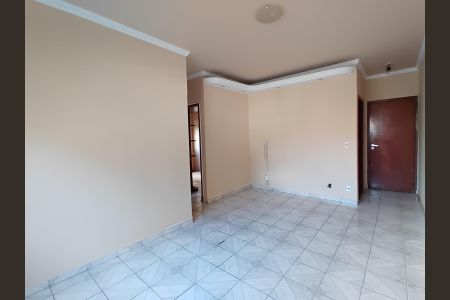 Sala de apartamento para alugar com 2 quartos, 48m² em Segismundo Pereira, Uberlândia