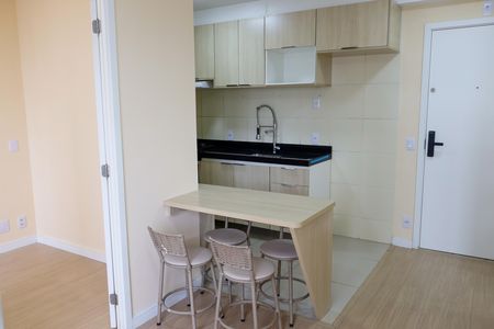 sala de apartamento para alugar com 1 quarto, 38m² em Presidente Altino, Osasco