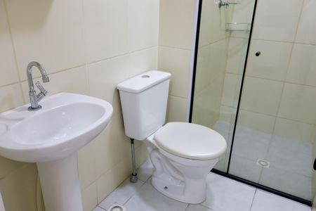 Apartamento para alugar com 38m², 2 quartos e 1 vaga Apartamento para alugar com 38m², 2 quartos e 1 vagaBanheiro