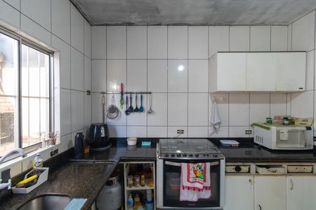 Casa à venda com 130m², 4 quartos e 7 vagas Casa à venda com 130m², 4 quartos e 7 vagasCozinha