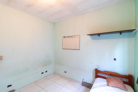 Casa à venda com 130m², 4 quartos e 7 vagas Casa à venda com 130m², 4 quartos e 7 vagasQuarto 01