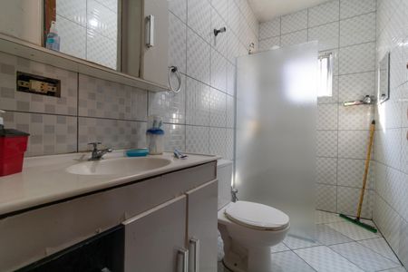 Casa à venda com 130m², 4 quartos e 7 vagas Casa à venda com 130m², 4 quartos e 7 vagasBanheiro