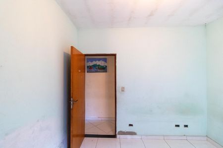 Casa à venda com 130m², 4 quartos e 7 vagas Casa à venda com 130m², 4 quartos e 7 vagasQuarto 01