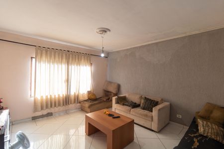 Casa à venda com 130m², 4 quartos e 7 vagas Casa à venda com 130m², 4 quartos e 7 vagasSalas