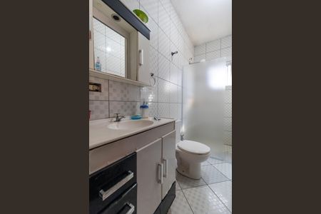 Casa à venda com 130m², 4 quartos e 7 vagas Casa à venda com 130m², 4 quartos e 7 vagasBanheiro