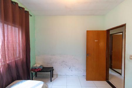 Casa à venda com 130m², 4 quartos e 7 vagas Casa à venda com 130m², 4 quartos e 7 vagasQuarto 01